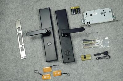 小米、360、優點強勢入局，智能門鎖市場血戰一觸即發